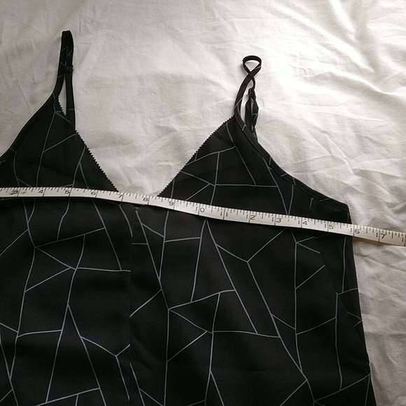 Monk & Lou black slip dress with geometric pattern - Picture 4 of 7